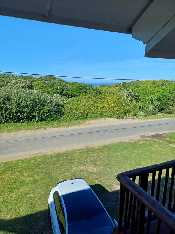 To Let 3 Bedroom Property for Rent in Gonubie Eastern Cape